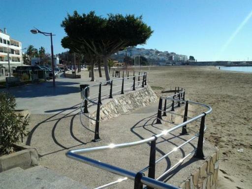 Primera Linea En Playa Sur. Plaza Constitucion Peñíscola Exterior foto