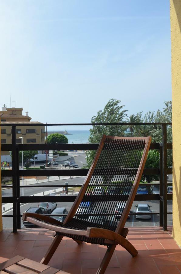 Primera Linea En Playa Sur. Plaza Constitucion Peñíscola Exterior foto